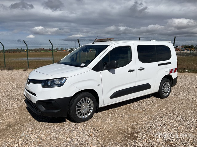 2022 Toyota Proace City Verso 5 Passenger Van - Minibus, Transport de personnes: photos 3 2022 Toyota Proace City Verso 5 Passenger Van - Minibus, Transport de personnes: photos 3