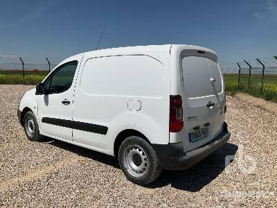 CITROEN BERLINGO BLUEHD - Fourgon utilitaire: photos 2 CITROEN BERLINGO BLUEHD - Fourgon utilitaire: photos 2