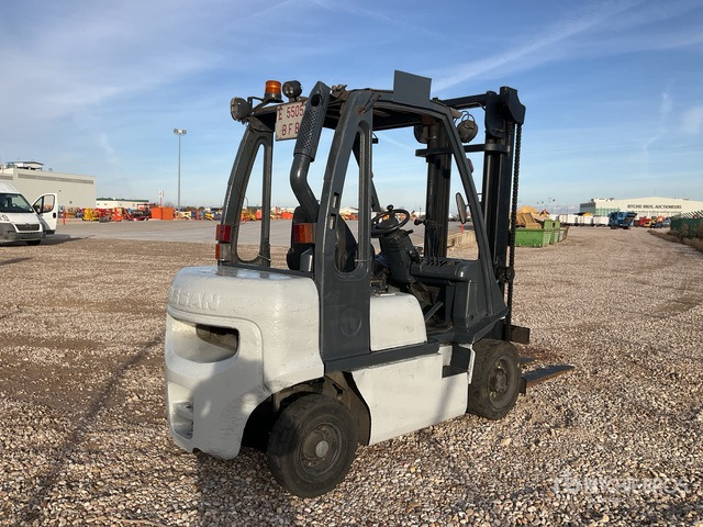 Nissan FD02A25Q Forklift - Chariot élévateur diesel: photos 3 Nissan FD02A25Q Forklift - Chariot élévateur diesel: photos 3