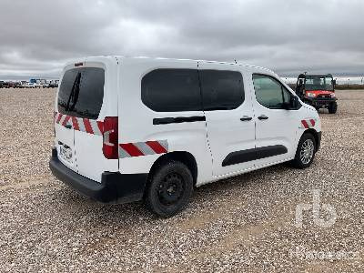 TOYOTA PROACE CITY VER 5 - Voiture: photos 3 TOYOTA PROACE CITY VER 5 - Voiture: photos 3
