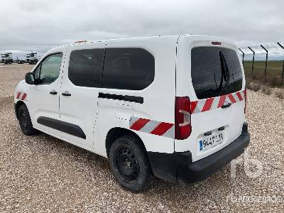 TOYOTA PROACE CITY VER 5 - Voiture: photos 2 TOYOTA PROACE CITY VER 5 - Voiture: photos 2