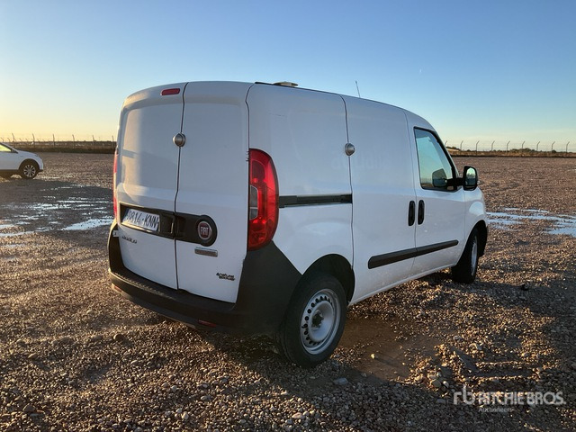 2018 Fiat Doblo Cargo Van - Véhicule utilitaire: photos 3 2018 Fiat Doblo Cargo Van - Véhicule utilitaire: photos 3