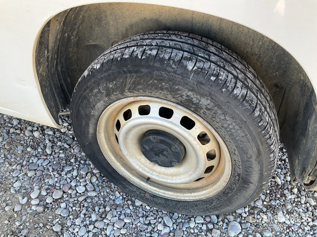 2019 Peugeot Partner Cargo Van - Véhicule utilitaire: photos 4 2019 Peugeot Partner Cargo Van - Véhicule utilitaire: photos 4