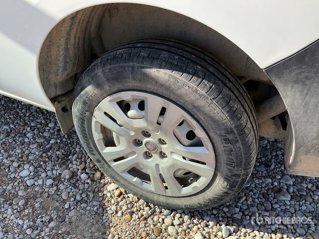 2020 Fiat Doblo Cargo Van - Véhicule utilitaire: photos 4 2020 Fiat Doblo Cargo Van - Véhicule utilitaire: photos 4