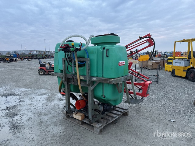 1997 Unigreen 3-Point Hitch Sprayer - Pulvé porté: photos 1 1997 Unigreen 3-Point Hitch Sprayer - Pulvé porté: photos 1