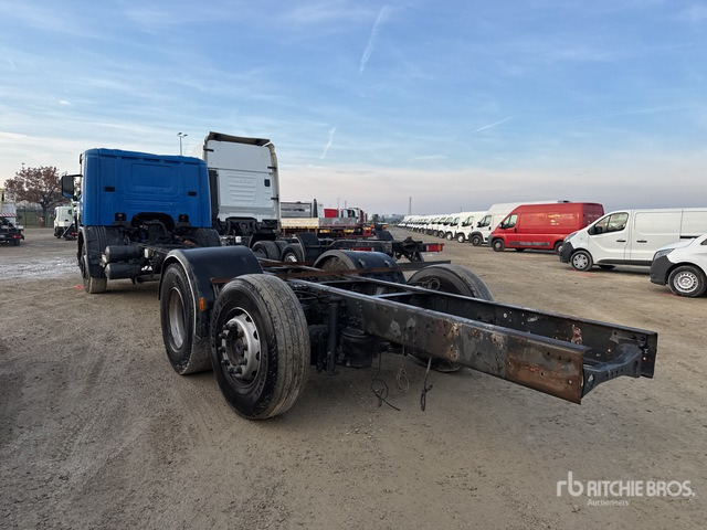 2000 Scania 310 Cab and Chassis - Châssis cabine: photos 2 2000 Scania 310 Cab and Chassis - Châssis cabine: photos 2