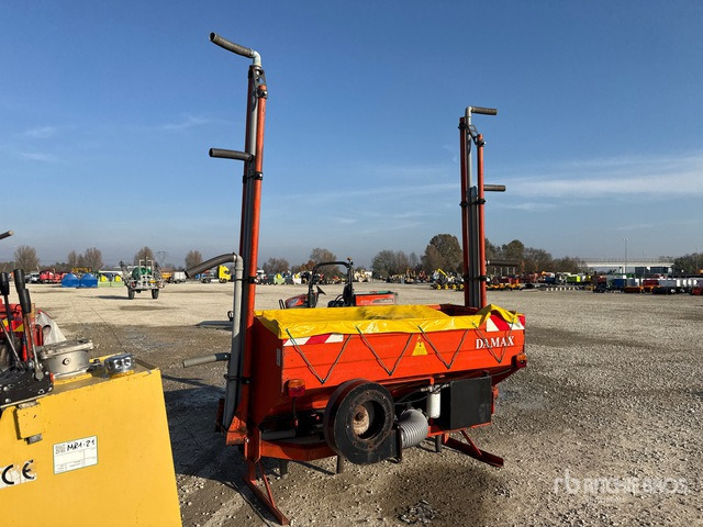 2001 Damax 5-12 Manure Spreader - Epandeur à fumier: photos 1 2001 Damax 5-12 Manure Spreader - Epandeur à fumier: photos 1