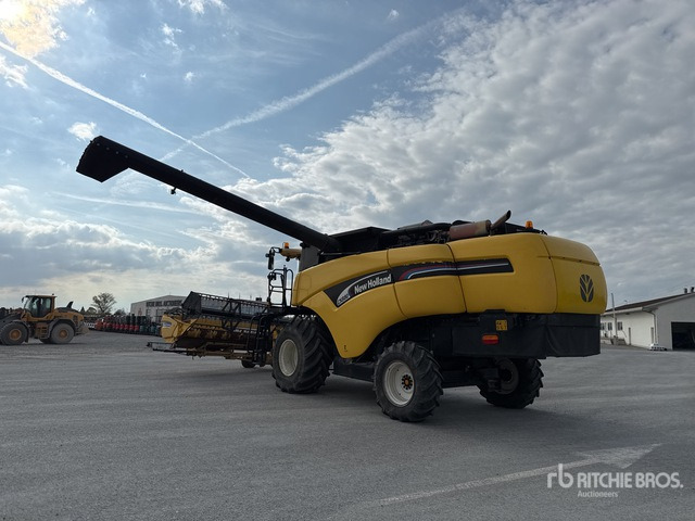 2003 New Holland CX8.80 Mietitrebbia - Moissonneuse-batteuse: photos 4 2003 New Holland CX8.80 Mietitrebbia - Moissonneuse-batteuse: photos 4