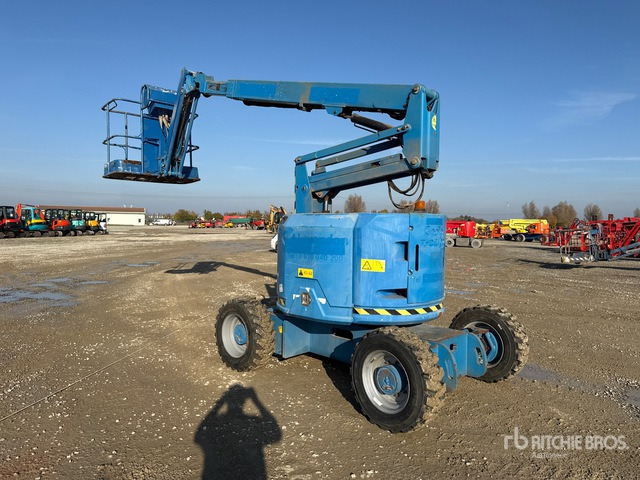 2004 Genie Z-34/22 Diesel Articulating Boom Lift - Nacelle articulée: photos 4 2004 Genie Z-34/22 Diesel Articulating Boom Lift - Nacelle articulée: photos 4