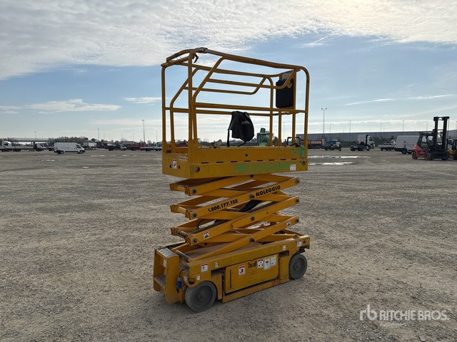 2006 Haulotte Optimum 8 Electric Scissor Lift - Nacelle ciseaux: photos 3 2006 Haulotte Optimum 8 Electric Scissor Lift - Nacelle ciseaux: photos 3