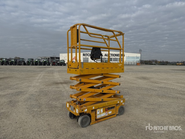 2006 Haulotte Optimum 8 Electric Scissor Lift - Nacelle ciseaux: photos 1 2006 Haulotte Optimum 8 Electric Scissor Lift - Nacelle ciseaux: photos 1
