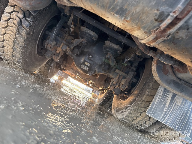 2006 Renault Kerax 420 dci 6x4 Vacuum Excavator Truck - Camion vidangeur: photos 5 2006 Renault Kerax 420 dci 6x4 Vacuum Excavator Truck - Camion vidangeur: photos 5