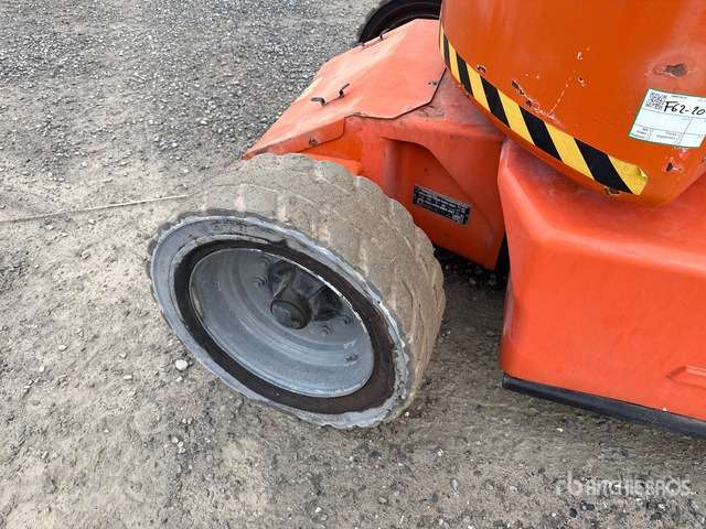 2008 JLG E450AJ Telescopic Boom Lift - Nacelle articulée: photos 4 2008 JLG E450AJ Telescopic Boom Lift - Nacelle articulée: photos 4