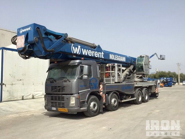 2008 Volvo FM 2008 Barin AP73/35J2 73 m on 8x4 Bucket Truck - Camion avec nacelle: photos 1 2008 Volvo FM 2008 Barin AP73/35J2 73 m on 8x4 Bucket Truck - Camion avec nacelle: photos 1