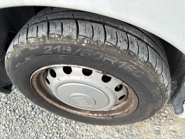 2009 Fiat Scudo Autocarro furgonato - Fourgonnette: photos 5 2009 Fiat Scudo Autocarro furgonato - Fourgonnette: photos 5