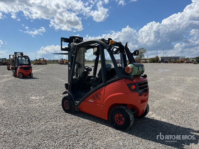 2009 Linde H20T 2000 kg Forklift - Chariot élévateur: photos 3 2009 Linde H20T 2000 kg Forklift - Chariot élévateur: photos 3
