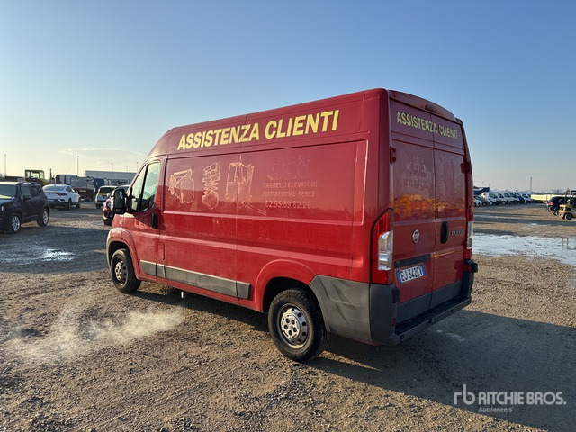 2011 Fiat Ducato Van Truck - Camion fourgon: photos 2 2011 Fiat Ducato Van Truck - Camion fourgon: photos 2