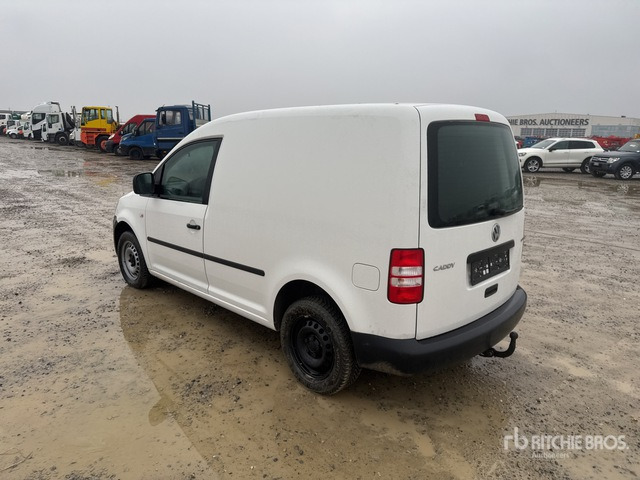 2011 Volkswagen Caddy CNG Van Truck - Camion fourgon: photos 2 2011 Volkswagen Caddy CNG Van Truck - Camion fourgon: photos 2