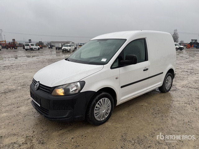 2011 Volkswagen Caddy CNG Van Truck - Camion fourgon: photos 1 2011 Volkswagen Caddy CNG Van Truck - Camion fourgon: photos 1