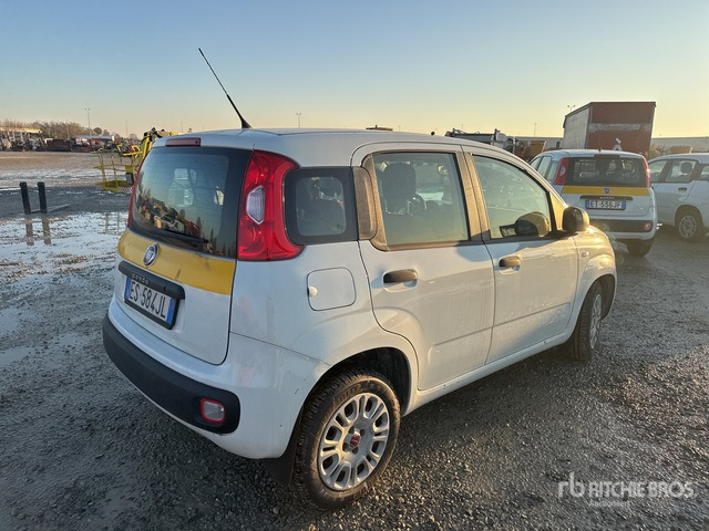 2013 Fiat Panda Automobile - Voiture: photos 3 2013 Fiat Panda Automobile - Voiture: photos 3