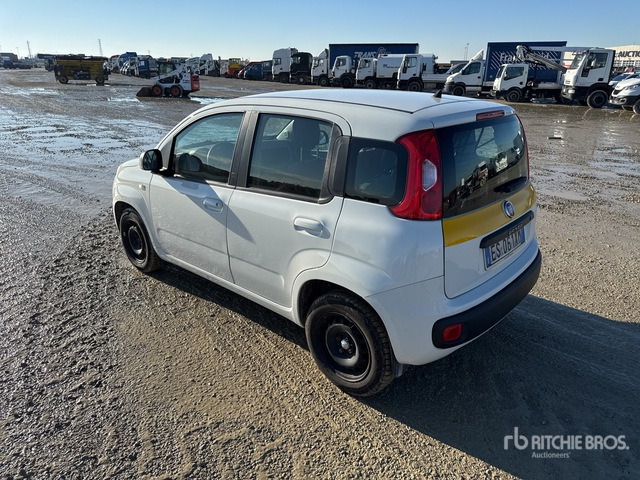 2013 Fiat Panda - Voiture: photos 2 2013 Fiat Panda - Voiture: photos 2
