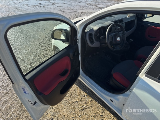 2013 Fiat Panda - Voiture: photos 5 2013 Fiat Panda - Voiture: photos 5