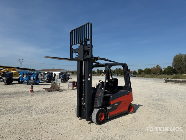 2013 Linde E25L-01 2500 kg Electric Forklift - Chariot élévateur électrique: photos 1 2013 Linde E25L-01 2500 kg Electric Forklift - Chariot élévateur électrique: photos 1