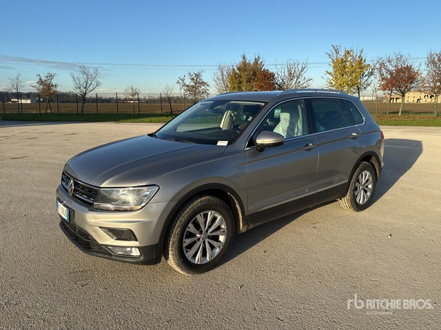 2016 Volkswagen Tiguan SUV - SUV: photos 1 2016 Volkswagen Tiguan SUV - SUV: photos 1