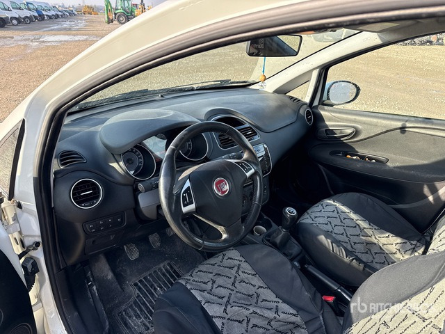 2018 Fiat Grande Punto Van Truck - Voiture: photos 5 2018 Fiat Grande Punto Van Truck - Voiture: photos 5