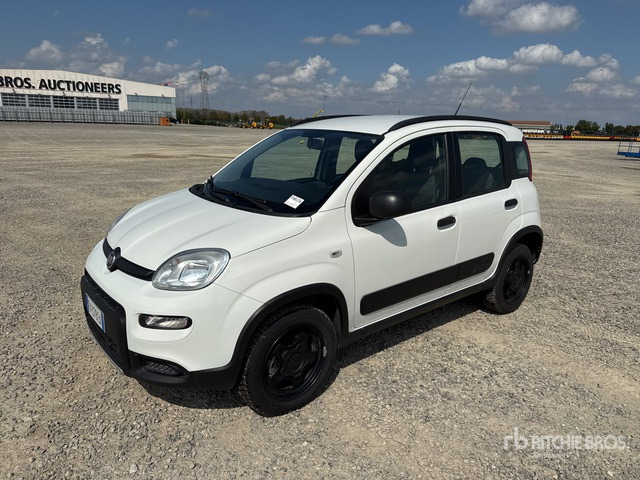 2019 Fiat Panda Autovettura - Voiture: photos 2 2019 Fiat Panda Autovettura - Voiture: photos 2
