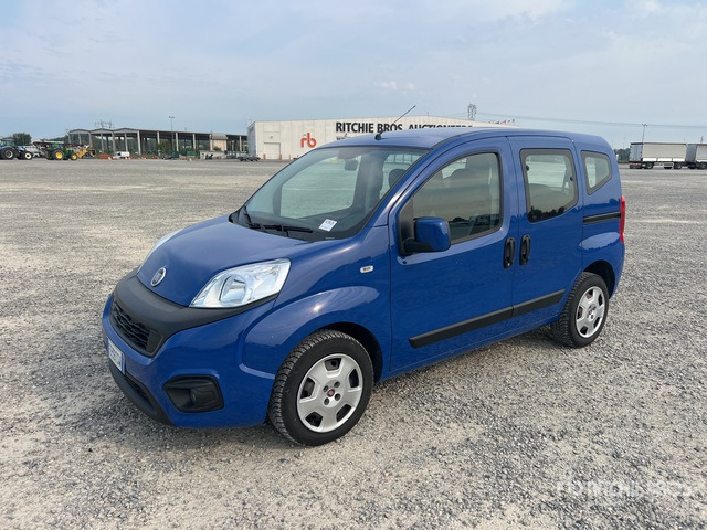 2019 Fiat Qubo Autocarro furgonato - Utilitaire double cabine: photos 1 2019 Fiat Qubo Autocarro furgonato - Utilitaire double cabine: photos 1