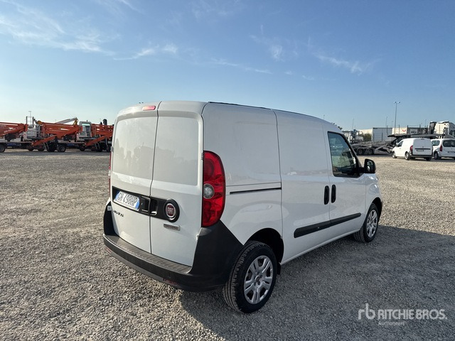 2021 Fiat Doblo CARGO CH1 LOUNGE 1.3 MJET 95CV ... Van Truck - Fourgonnette: photos 4 2021 Fiat Doblo CARGO CH1 LOUNGE 1.3 MJET 95CV ... Van Truck - Fourgonnette: photos 4