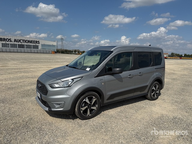 2021 Ford Tourneo Connect 5 seats Van Truck - Fourgonnette: photos 2 2021 Ford Tourneo Connect 5 seats Van Truck - Fourgonnette: photos 2