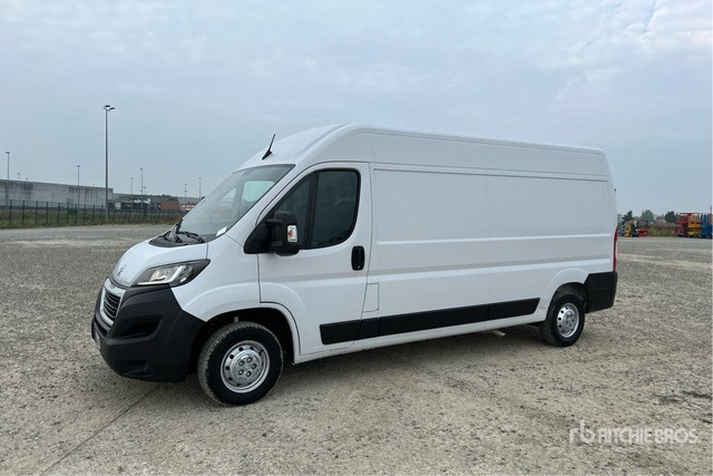 2021 Peugeot Boxer 333 L3H2 2.2 BLUEHDI 140CV S&S Van Truck - Fourgon utilitaire: photos 2 2021 Peugeot Boxer 333 L3H2 2.2 BLUEHDI 140CV S&S Van Truck - Fourgon utilitaire: photos 2