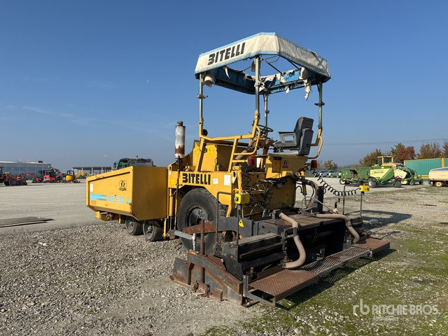 Bitelli BB30 Asphalt Paver - Finisseur: photos 2 Bitelli BB30 Asphalt Paver - Finisseur: photos 2