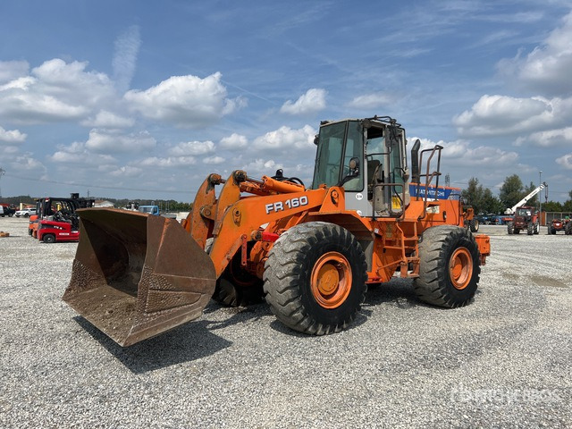Fiat-Hitachi FR 160 Pala gommata - Chargeuse sur pneus: photos 3 Fiat-Hitachi FR 160 Pala gommata - Chargeuse sur pneus: photos 3