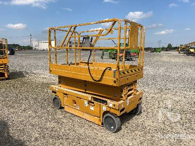 HAULOTTE COMPACT 10 Electric (Inoperable) - Nacelle ciseaux: photos 5 HAULOTTE COMPACT 10 Electric (Inoperable) - Nacelle ciseaux: photos 5