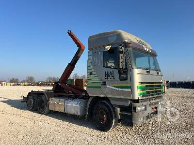 IVECO EUROSTAR 240E42 6x2 Sleeper - Camion ampliroll: photos 5 IVECO EUROSTAR 240E42 6x2 Sleeper - Camion ampliroll: photos 5