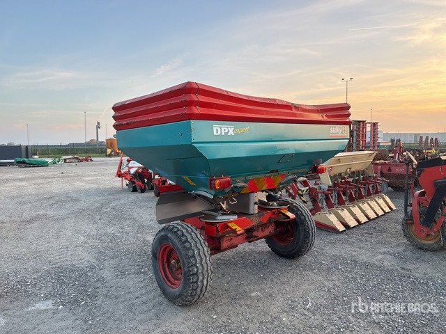 Sulky DPX 209L Fertilizer Spreader - Distributeur d'engrais: photos 2 Sulky DPX 209L Fertilizer Spreader - Distributeur d'engrais: photos 2