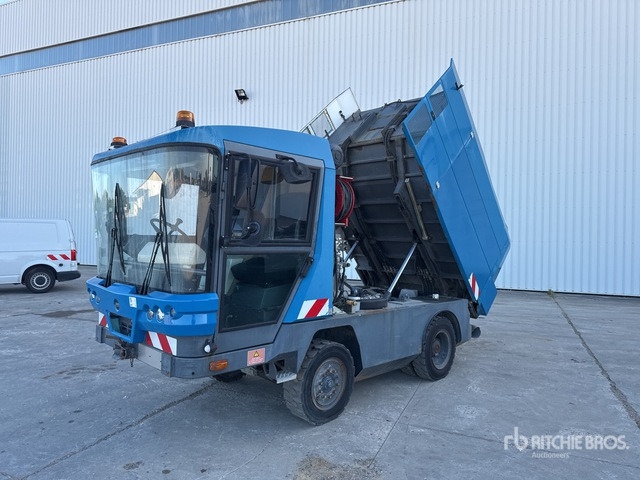 2006 Mathieu Yno C540 2006 Mathieu yno 540 on 4x2 Cam ... Vacuum Excavator Truck - Camion vidangeur: photos 3 2006 Mathieu Yno C540 2006 Mathieu yno 540 on 4x2 Cam ... Vacuum Excavator Truck - Camion vidangeur: photos 3