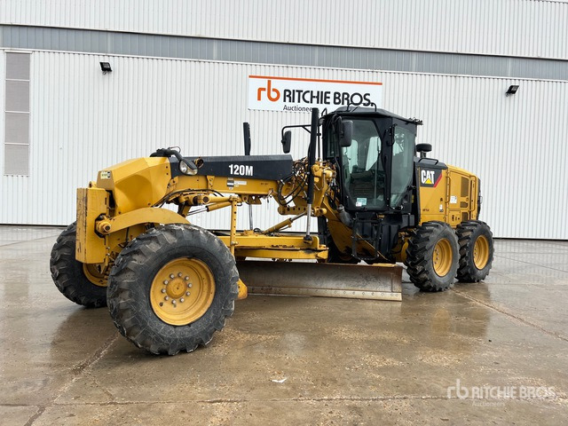 2013 Cat 120M VHP Plus Niveleuse Motor Grader - Niveleuse: photos 1 2013 Cat 120M VHP Plus Niveleuse Motor Grader - Niveleuse: photos 1