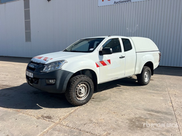 2013 Isuzu D-Max 4x4 Crew Cab Pickup - Pick-up: photos 2 2013 Isuzu D-Max 4x4 Crew Cab Pickup - Pick-up: photos 2
