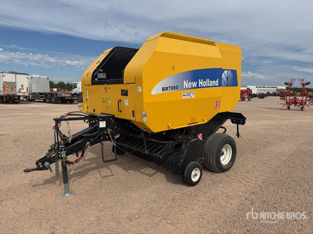 2013 New Holland BR7060 Presse A Balles Rondes Round Baler - Presse à balles rondes: photos 1 2013 New Holland BR7060 Presse A Balles Rondes Round Baler - Presse à balles rondes: photos 1
