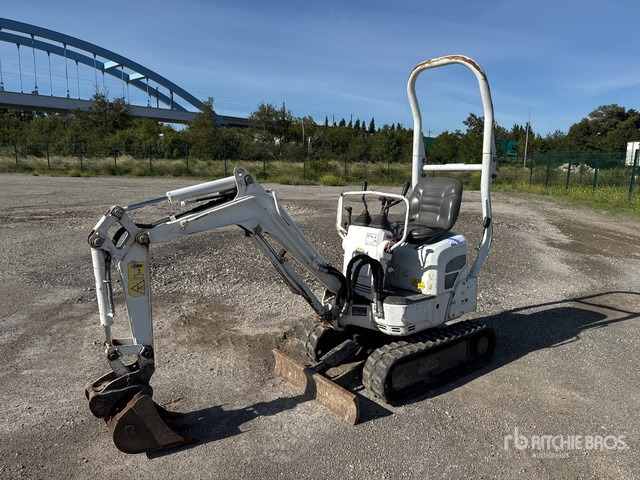 2016 Yanmar SV08 Micro-Pelle Mini Excavator: <6.6t - Mini pelle: photos 1 2016 Yanmar SV08 Micro-Pelle Mini Excavator: <6.6t - Mini pelle: photos 1