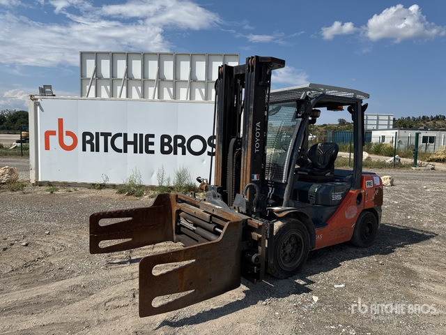 2017 Toyota 06-8FDJ35F 2090 kg Chariot Elevateur Forklift - Chariot élévateur diesel: photos 1 2017 Toyota 06-8FDJ35F 2090 kg Chariot Elevateur Forklift - Chariot élévateur diesel: photos 1