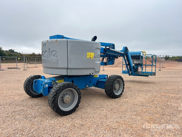 2019 Genie Z-45/25J 4WD Nacelle Articulee Articulating Boom Lift - Nacelle articulée: photos 1 2019 Genie Z-45/25J 4WD Nacelle Articulee Articulating Boom Lift - Nacelle articulée: photos 1
