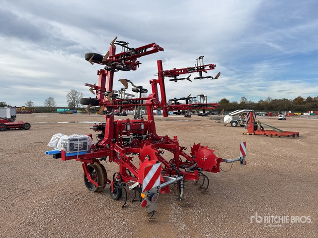 2021 Lemken EC-Weeder 7 V 5 m 3-Point Bineuse 6 x 75 Rod Weeder - Outils du sol: photos 3 2021 Lemken EC-Weeder 7 V 5 m 3-Point Bineuse 6 x 75 Rod Weeder - Outils du sol: photos 3