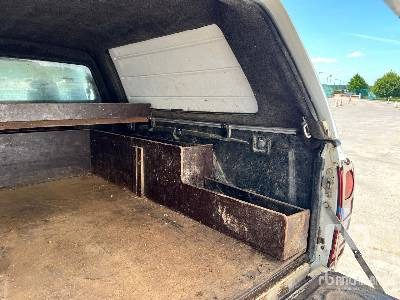 Camion plateau ISUZU 4x4 Crew Cab Pick-up: photos 17
