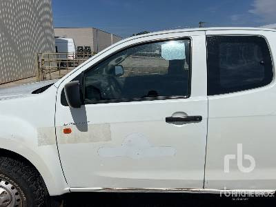 Camion plateau ISUZU 4x4 Crew Cab Pick-up: photos 9