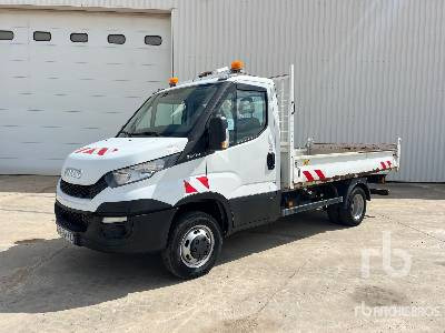 IVECO 35-130 Camion Benne - Camion benne: photos 1 IVECO 35-130 Camion Benne - Camion benne: photos 1